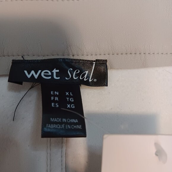 ♥️ NWT - Wet Seal Faux Leather Pants - Picture 12 of 15